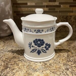 Vintage 1989 Royal Stratford White and Blue Floral Teapot 4 Cup